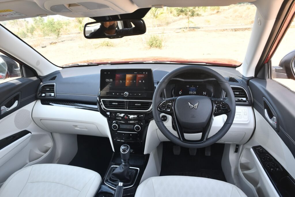 Mahindra XUV 3XO